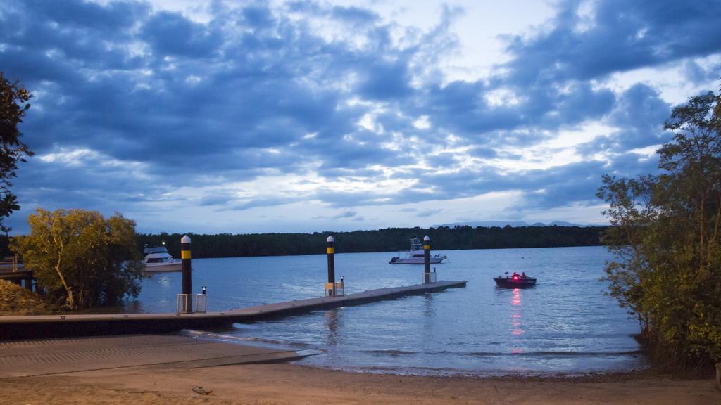 Hinchinbrook Marine Cove Resort Lucinda Extérieur photo