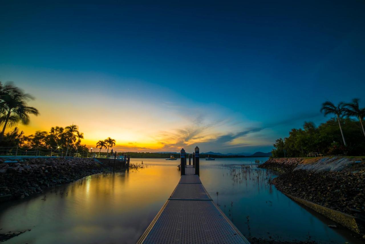 Hinchinbrook Marine Cove Resort Lucinda Extérieur photo