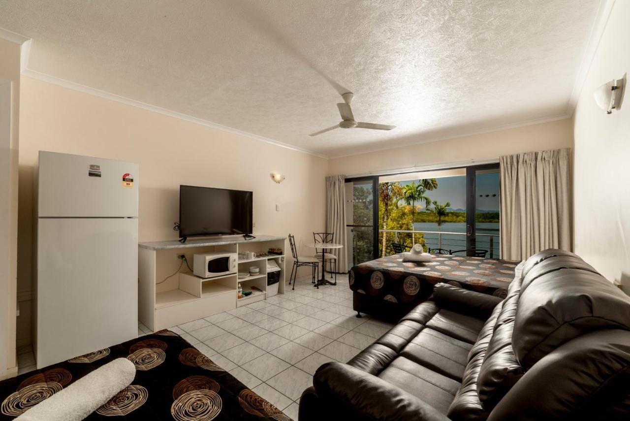 Hinchinbrook Marine Cove Resort Lucinda Extérieur photo