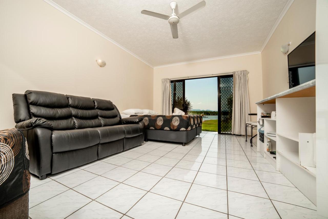 Hinchinbrook Marine Cove Resort Lucinda Extérieur photo