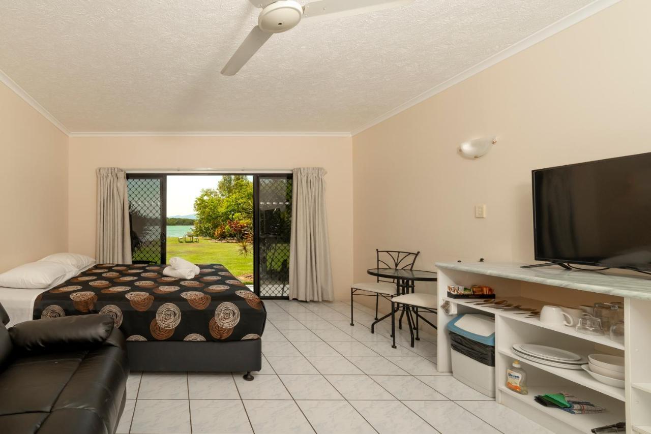 Hinchinbrook Marine Cove Resort Lucinda Extérieur photo